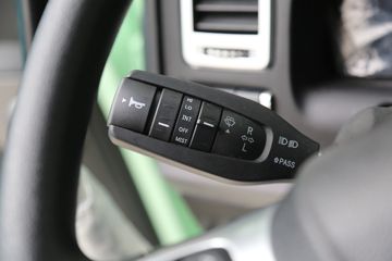 �й������ɶ����ó� V7-X ����ȫ�ڰ� 31T 8X4 5.6�׻���ʽ���綯��ж��601kWhͼƬ