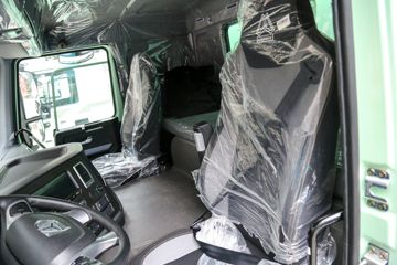 �й������ɶ����ó� V7-X ����ȫ�ڰ� 31T 8X4 5.6�׻���ʽ���綯��ж��601kWhͼƬ