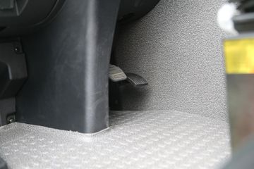 �й������ɶ����ó� V7-X ����ȫ�ڰ� 31T 8X4 5.6�׻���ʽ���綯��ж��601kWhͼƬ