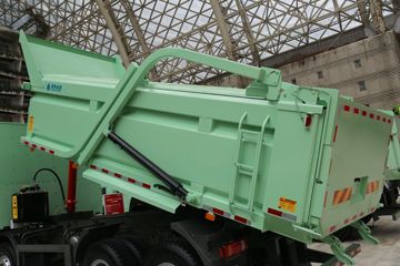 �й������ɶ����ó� V7-X ����ȫ�ڰ� 31T 8X4 5.6�׻���ʽ���綯��ж��601kWhͼƬ