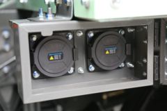 中国重汽成都商用车 V7-X 渣土全勤版 31T 8X4 5.6米换电式纯电动自卸车601kWh
