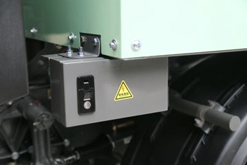 �й������ɶ����ó� V7-X ����ȫ�ڰ� 31T 8X4 5.6�׻���ʽ���綯��ж��601kWhͼƬ