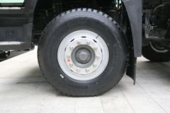 中国重汽成都商用车 V7-X 渣土全勤版 31T 8X4 5.6米换电式纯电动自卸车601kWh