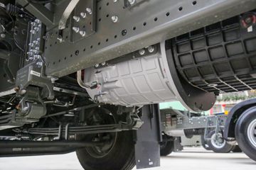 �й������ɶ����ó� V7-X ȫ�ڰ� 25T 6X4 ����ʽ���綯ǣ����601kWhͼƬ