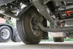 中国重汽成都商用车 V7-X 全勤版 25T 6X4 换电式纯电动牵引车601kWh