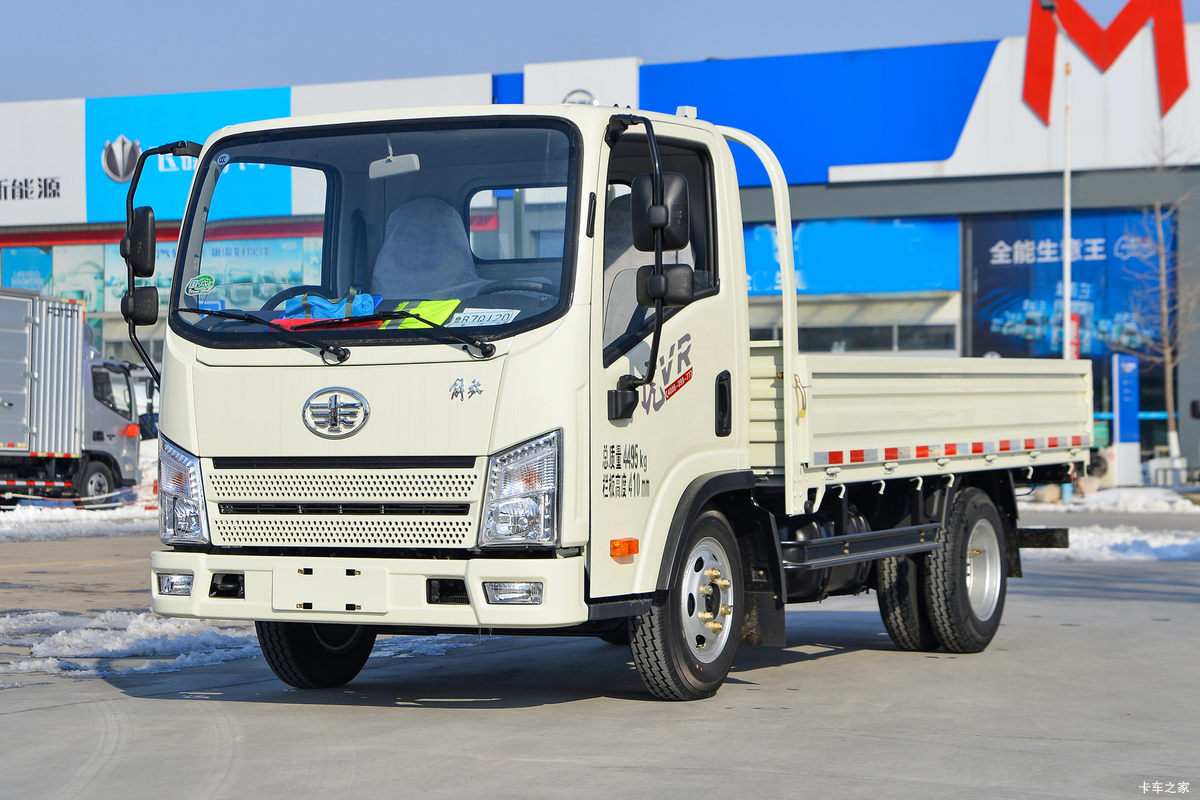 解放虎VR轻卡详解 142马力国六动力+5.3万售价 城配合规更省心