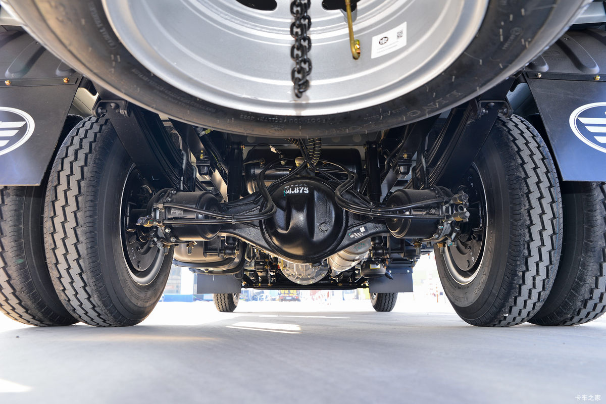 解放虎VR轻卡详解 142马力国六动力+5.3万售价 城配合规更省心