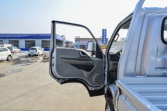 蓝擎汽车 凌R 高配版 115马力 4.03米单排栏板微卡(YTQ1041PG332)