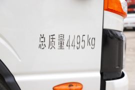 骏铃A8 载货车外观                                                图片