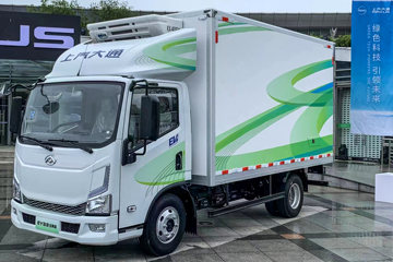 上汽轻卡 大拿T1 4.5T 4米单排纯电动冷藏车(带尾板)(SH5047XLCMFEVMZ1)100.464kWh