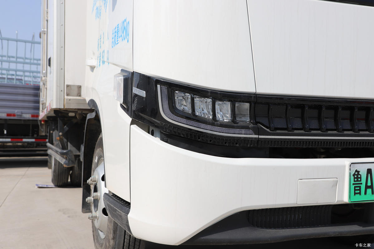 Զ H8E 2023 ˰ 4.5T 4.02׵Ŵ綯س(JGL5047XLCBEVGN8)100.46kWh