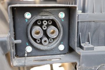 Զ�� ����H8E 2023�� ���˰� 4.5T 4.02�׵��Ŵ��綯��س�100.46kWhͼƬ