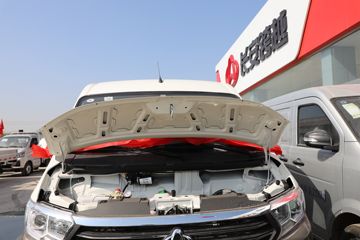 ������Խ ��Խ��V5 ������ 1.6L 105���� CNG 6�� ����;���ó�ͼƬ