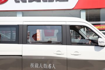 ������Խ ��Խ��V5 ������ 1.6L 105���� CNG 6�� ����;���ó�ͼƬ