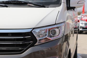 ������Խ ��Խ��V5 ������ 1.6L 105���� CNG 6�� ����;���ó�ͼƬ