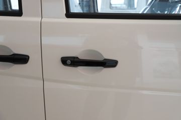 ������Խ ��Խ��V5 ���˺����� 2.6T 6�� 4.495�״��綯���38.64kWhͼƬ