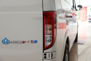 ������Խ ��Խ��V5 ���˺����� 2.6T 6�� 4.495�״��綯���38.64kWhͼƬ