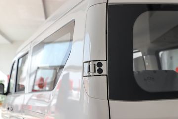 ������Խ ��Խ��V5 ���˺����� 2.6T 6�� 4.495�״��綯���38.64kWhͼƬ