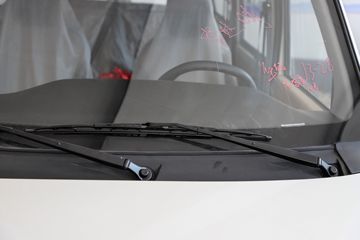 ������Խ ��Խ��V5 ���˺����� 2.6T 6�� 4.495�״��綯���38.64kWhͼƬ