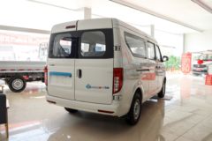 长安跨越 跨越星V5 客运豪华版 2.6T 6座 4.495米纯电动轻客38.64kWh