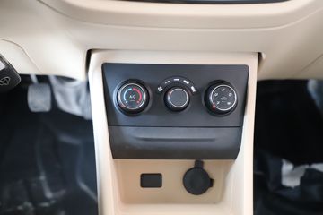 ������Խ ��Խ��V5 ���˺����� 2.6T 6�� 4.495�״��綯���38.64kWhͼƬ