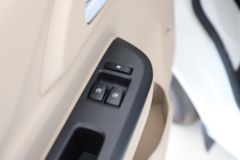 长安跨越 跨越星V5 客运豪华版 2.6T 6座 4.495米纯电动轻客38.64kWh