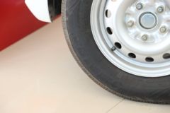 长安跨越 跨越星V5 客运豪华版 2.6T 6座 4.495米纯电动轻客38.64kWh