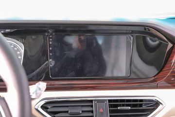 ������Խ ��Խ��V7EV 2022�� ��׼�� 2.9T 2�� 4.8�״��綯��ջ���41.86kWhͼƬ