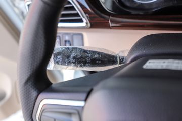 ������Խ ��Խ��V7EV 2022�� ��׼�� 2.9T 2�� 4.8�״��綯��ջ���41.86kWhͼƬ
