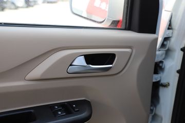 ������Խ ��Խ��V7EV 2022�� ��׼�� 2.9T 2�� 4.8�״��綯��ջ���41.86kWhͼƬ