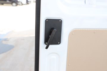 ������Խ ��Խ��V7EV 2022�� ��׼�� 2.9T 2�� 4.8�״��綯��ջ���41.86kWhͼƬ