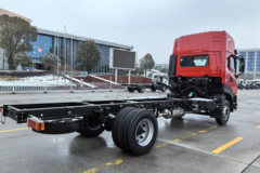 东风商用车 天锦KR PLUS 舒适版 290马力 4X2 6.8米冷藏车(高顶双卧)(DFH5180XLCEX7A)