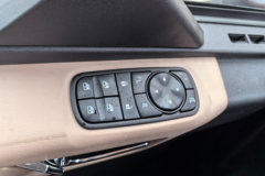 东风商用车 天龙KL 启航版2.0 490马力 6X4 危险品牵引车(液缓) 东风商用车 天龙KL 启航版2.0 490马力 6X4 危险品牵引车(液缓)