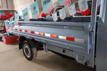  Qʽ  1.6L 120  3.2׵΢(BJ1030V4JV6-73)ͼƬ