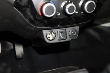 ���� ����M1 ������ 1.6L 122���� ���� 3.3�׵�����������ʽ΢��(BJ5031XYK5JV4-51)ͼƬ