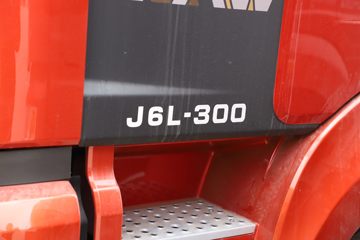 һ J6L 300 4X2 6.75ػ(CA1181P62K1L4E6)ͼƬ