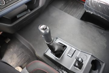 һ����� J6L 300���� 4X2 6.75�������ػ���(CA1181P62K1L4E6)ͼƬ