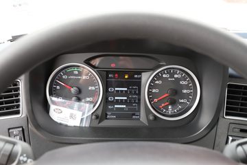 һ����� J6L 300���� 4X2 6.75�������ػ���(CA1181P62K1L4E6)ͼƬ