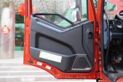 一汽解放 J6L 300马力 4X2 6.75米栏板载货车(CA1181P62K1L4E6)