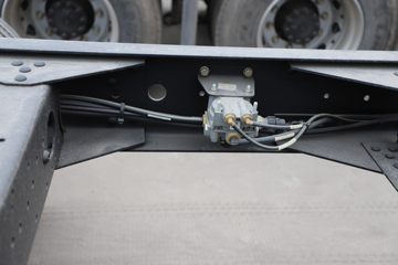 һ����� J6L 300���� 4X2 6.75�������ػ���(CA1181P62K1L4E6)ͼƬ