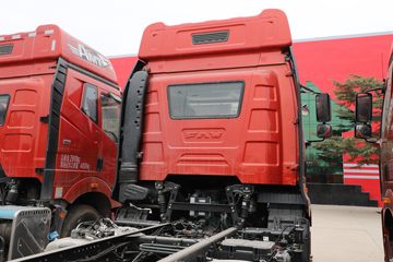 һ����� J6L 300���� 4X2 6.75�������ػ���(CA1181P62K1L4E6)ͼƬ