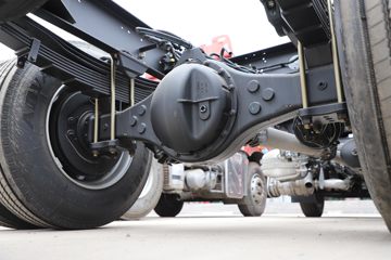 һ����� J6L 300���� 4X2 6.75�������ػ���(CA1181P62K1L4E6)ͼƬ