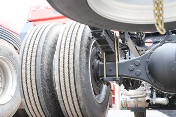 һ����� J6L 300���� 4X2 6.75�������ػ���(CA1181P62K1L4E6)ͼƬ