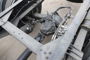 һ����� J6L 300���� 4X2 6.75�������ػ���(CA1181P62K1L4E6)ͼƬ