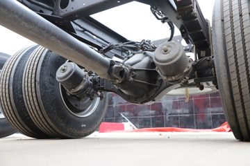 һ����� J6L 300���� 4X2 6.75�������ػ���(CA1181P62K1L4E6)ͼƬ