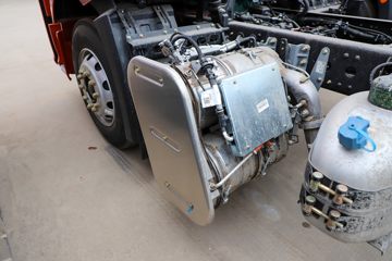 һ����� J6L 300���� 4X2 6.75�������ػ���(CA1181P62K1L4E6)ͼƬ