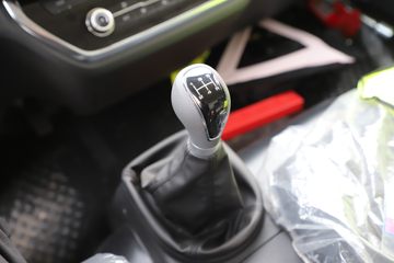 Ծ�� ��ԽC300 150���� 4.17�׵�����ʽ�Ῠ(����)(SH5043XXYZFDCWZ5)ͼƬ