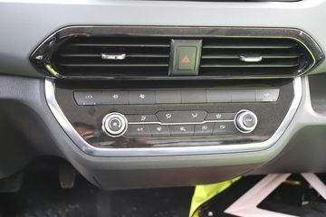 Ծ�� ��ԽC300 150���� 4.17�׵�����ʽ�Ῠ(����)(SH5043XXYZFDCWZ5)ͼƬ