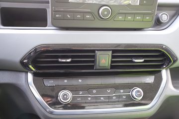 Ծ�� ��ԽC300 150���� 4.17�׵�����ʽ�Ῠ(����)(SH5043XXYZFDCWZ5)ͼƬ