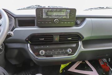 Ծ�� ��ԽC300 150���� 4.17�׵�����ʽ�Ῠ(����)(SH5043XXYZFDCWZ5)ͼƬ